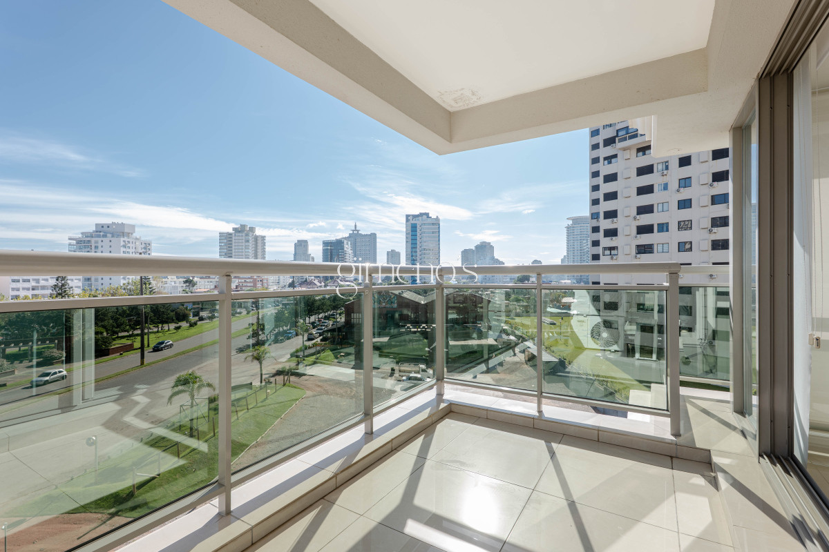 Apartamento ID.5 - Apartamento en Venta en Playa Brava 2 Dormitorios a 100 mts del Mar, Punta del Este 