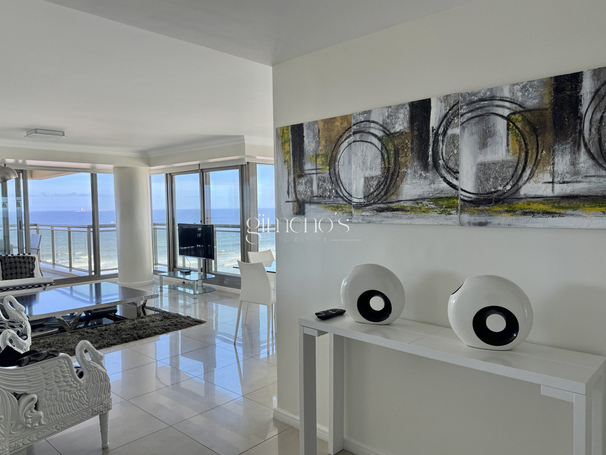 Apartamento ID.91 - Venta apartamento 3 suites mas dependencia completa, Punta del Este, Edificio IMPERIALE l