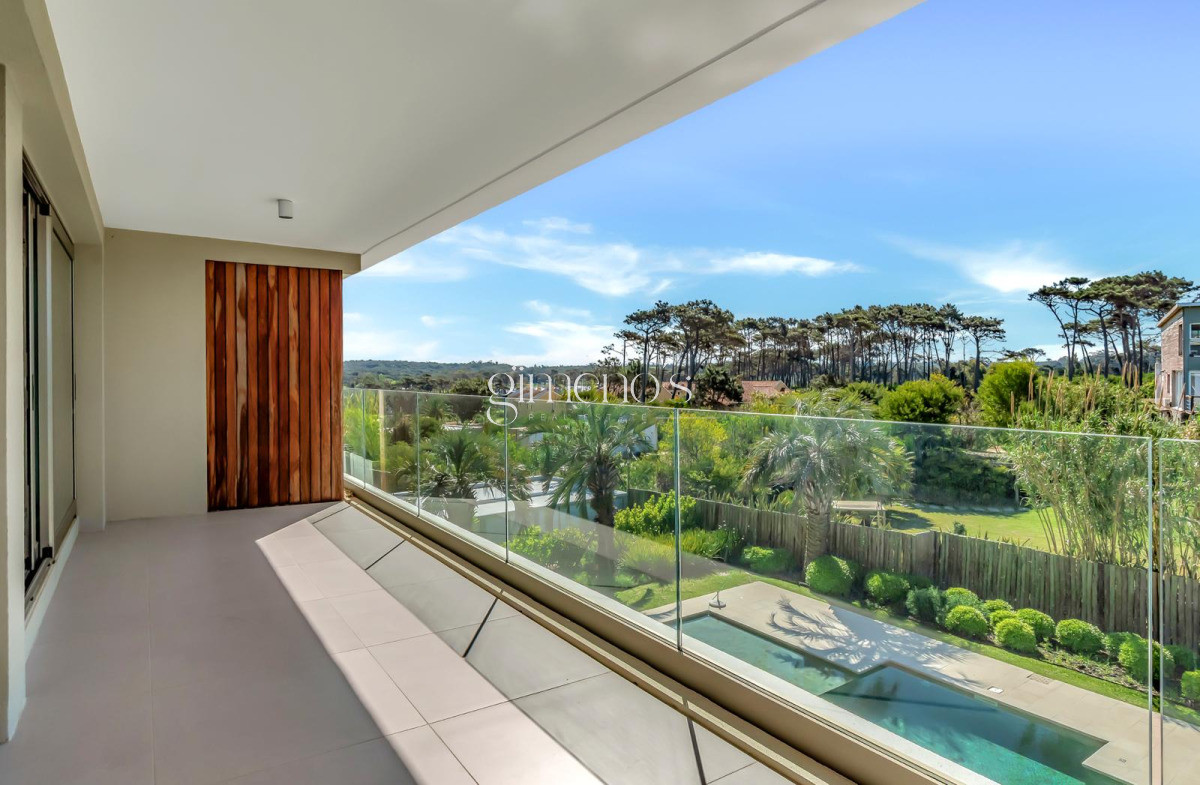 Apartamento ID.437 - Apartamento en Venta, 2 Dormitorios, Manantiales - Punta del Este