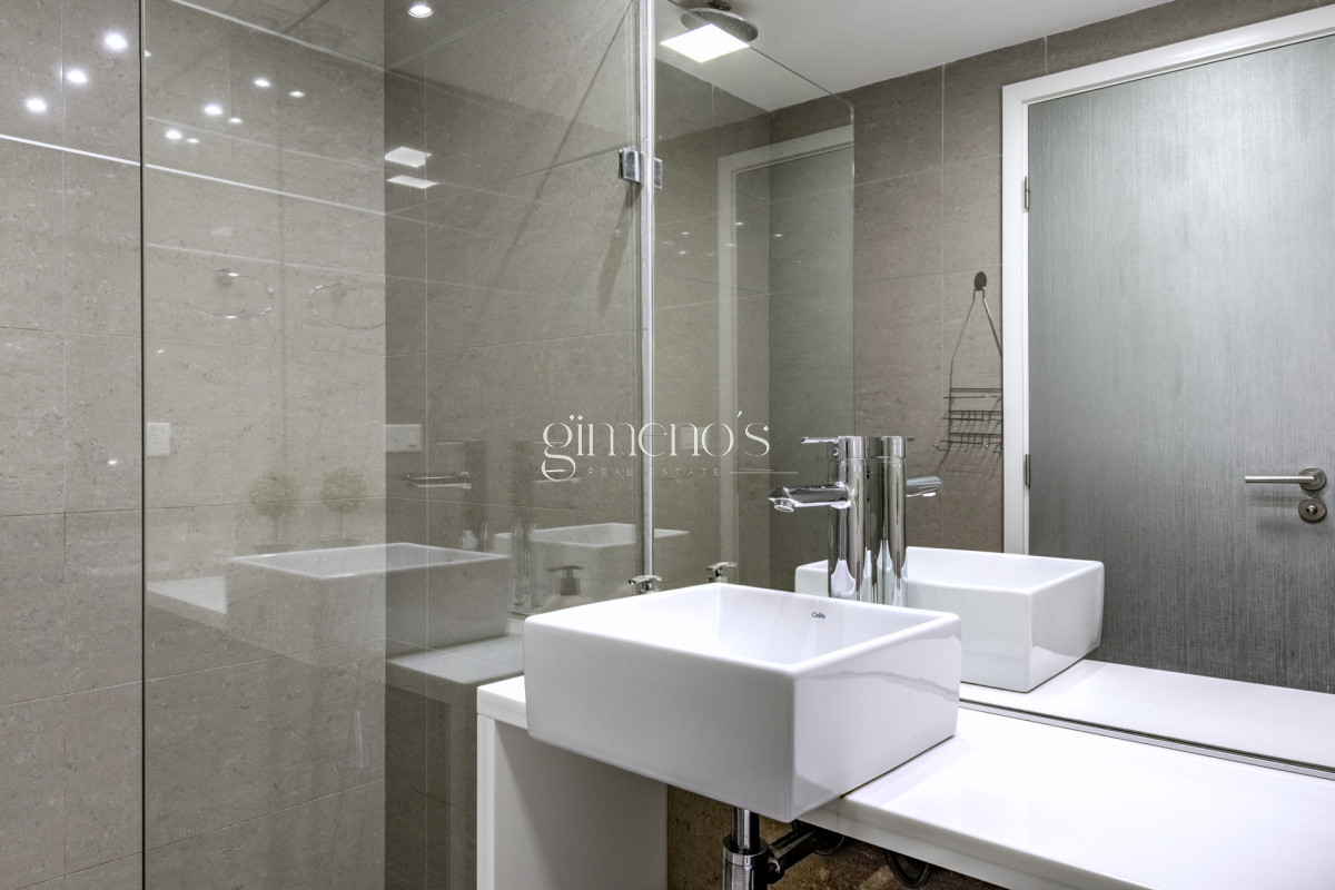 Apartamento ID.1 - Apartamento 3 Dormitorios en Suite, Mansa a 2 cuadras del Mar 