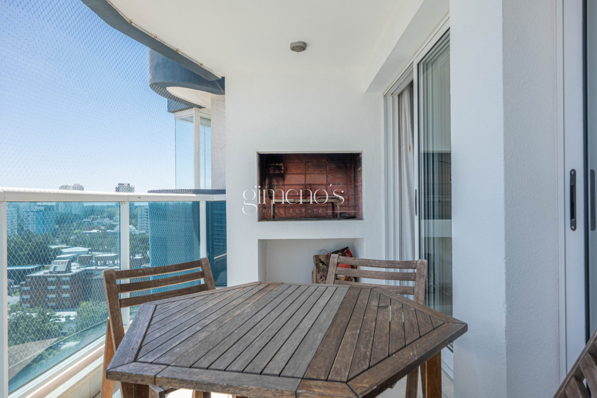 Apartamento ID.514 - Apartamento en Venta 2 Dormitorios y Medio - Playa Mansa - Punta del Este