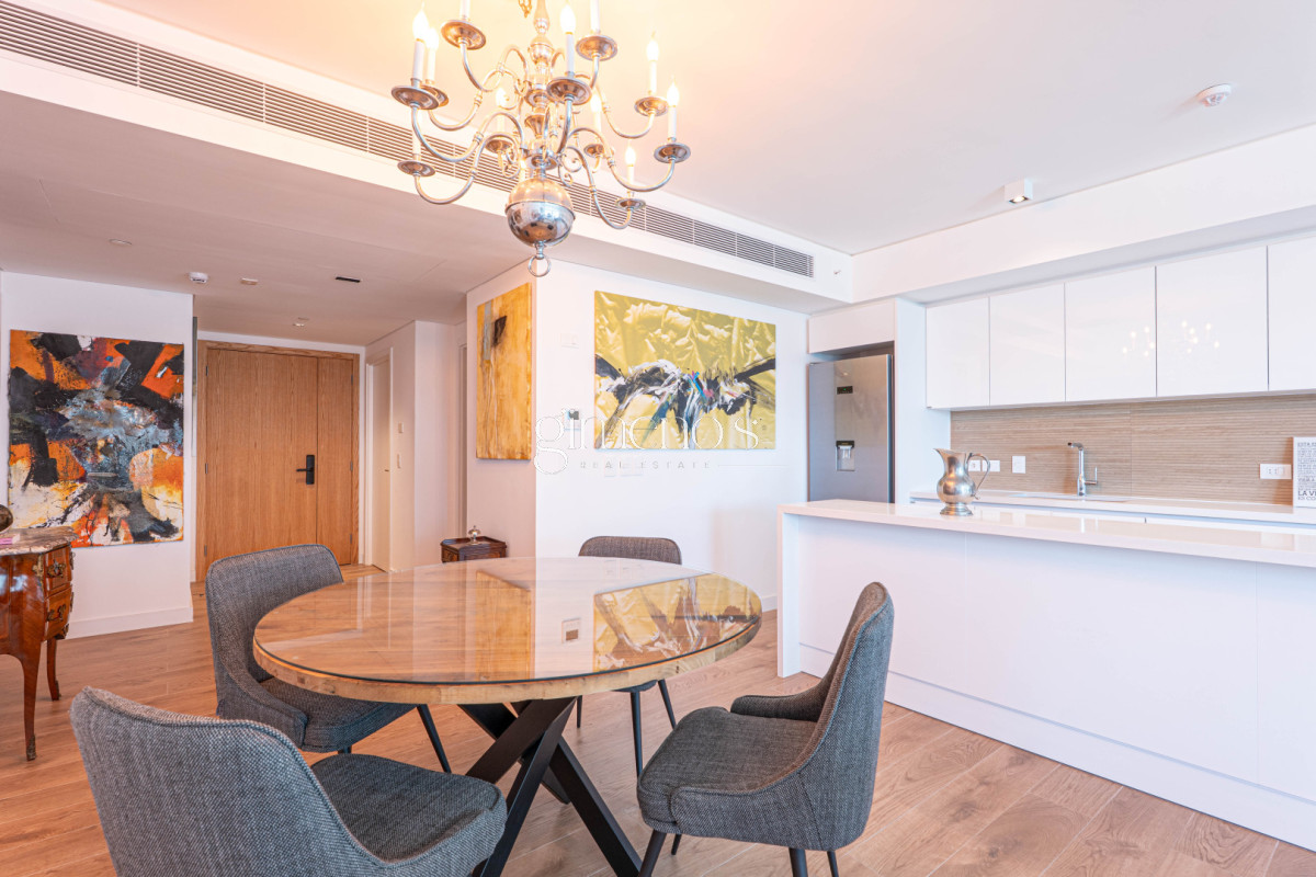 Apartamento ID.754 - Venta Apartamento, 2 Dormitorios en Suite - Punta Del Este - Playa Brava - TRUMP