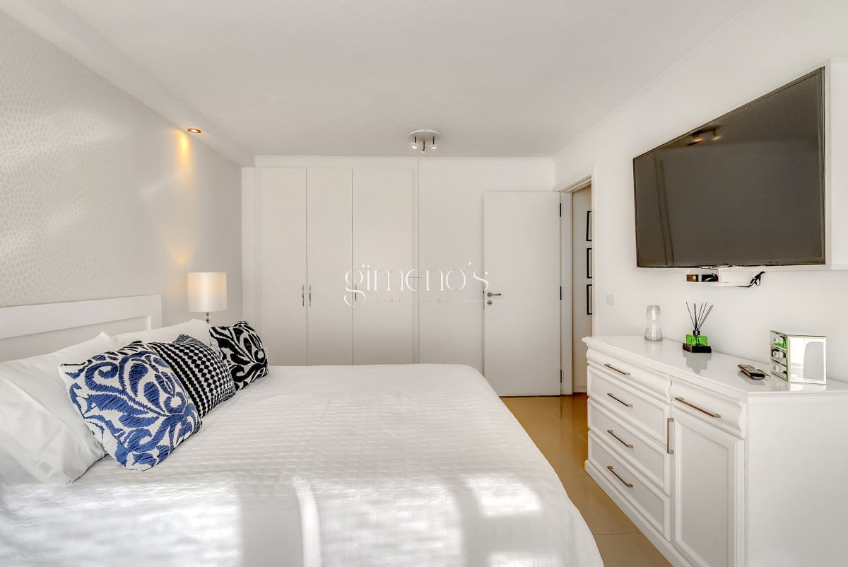Apartamento ID.112 - Venta Apartamento 3 Dormitorios - Punta del Este - Playa Brava 