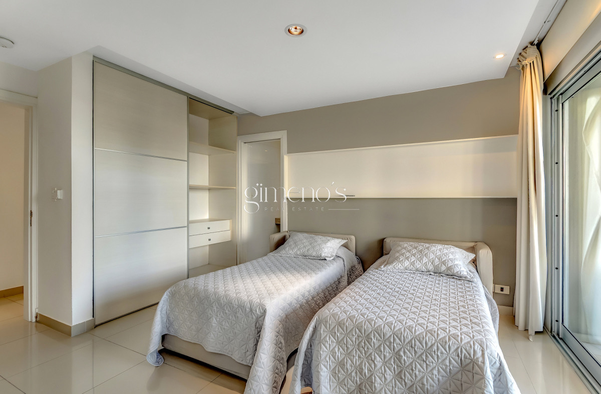 Apartamento ID.175 - Apartamento en Venta 3 Dormitorios - Punta del Este - Playa Brava