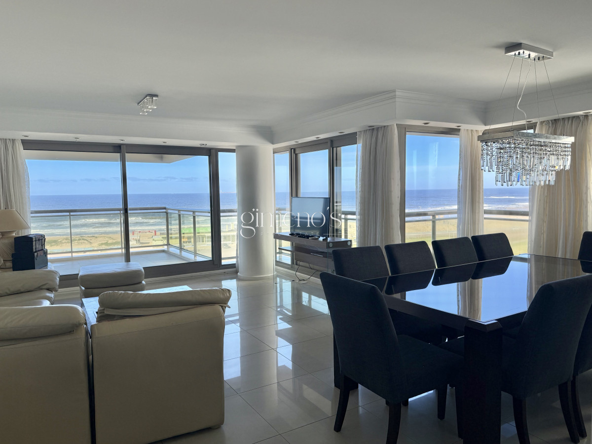 Apartamento ID.90 - Venta apartamento 3 suites mas dependencia completa, Punta del Este, Edificio IMPERIALE 