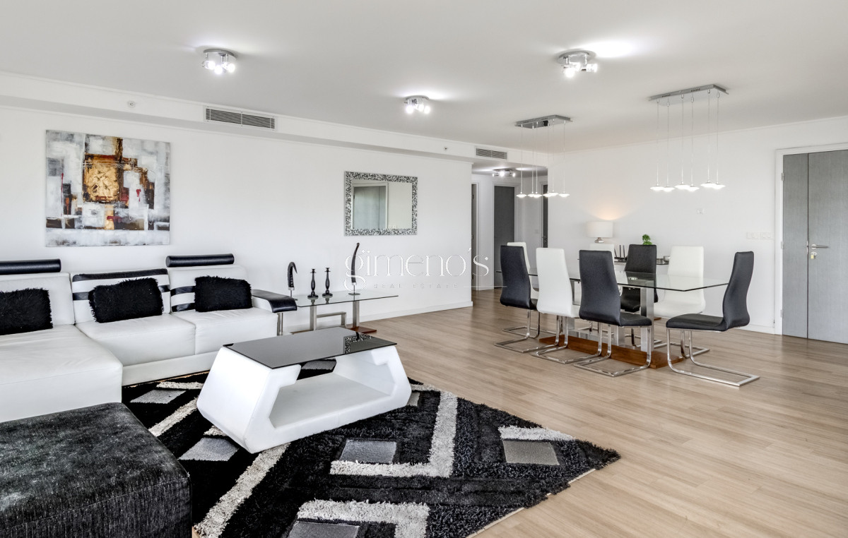 Apartamento ID.1 - Apartamento 3 Dormitorios en Suite, Mansa a 2 cuadras del Mar 