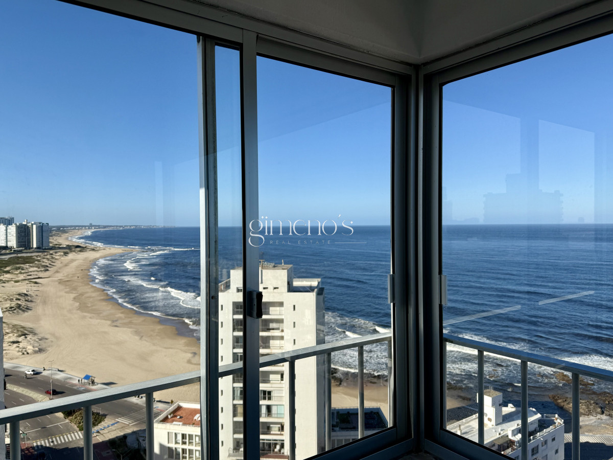 Apartamento ID.149 - Apartamento en Venta 4 Dormitorios Península - Punta del Este 