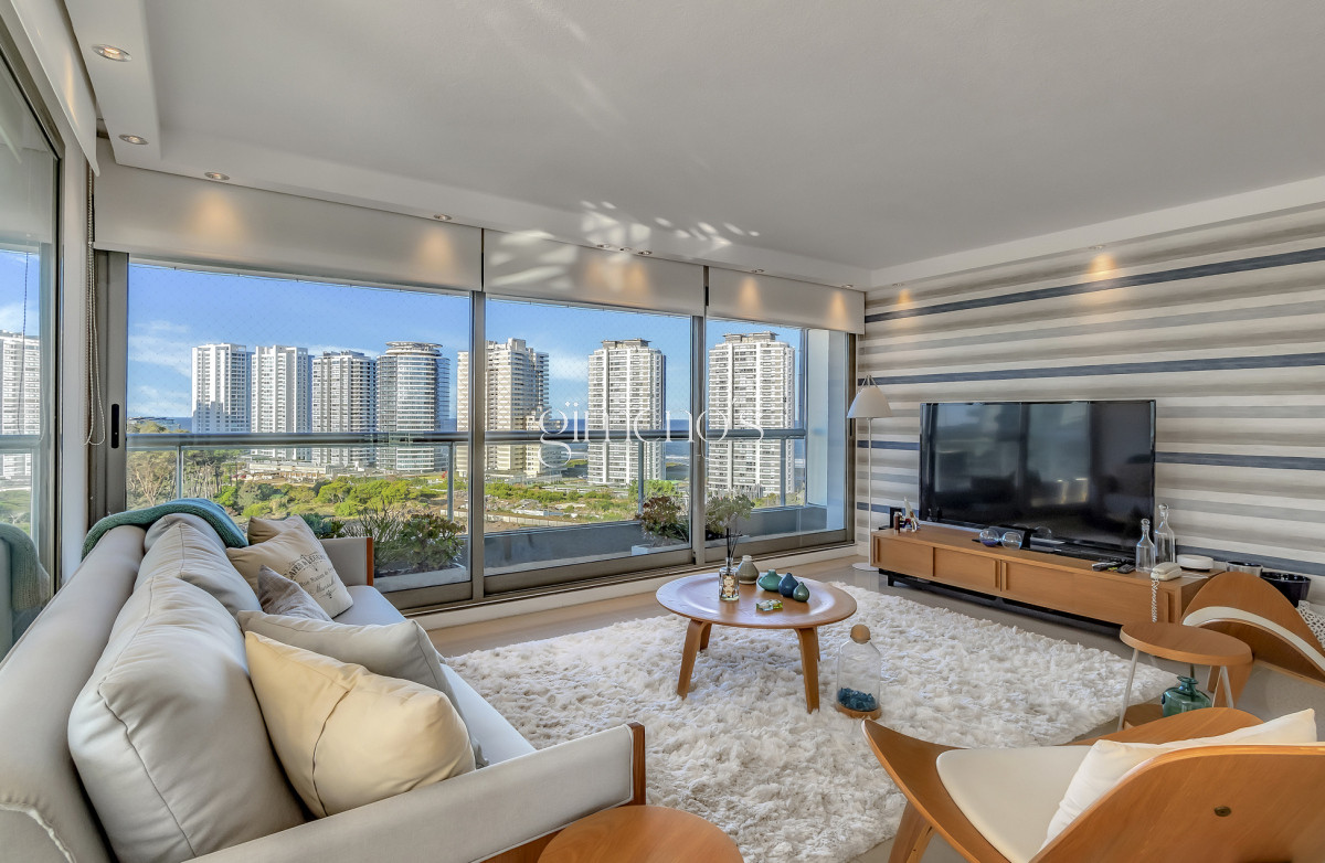 Apartamento ID.112 - Venta Apartamento 3 Dormitorios - Punta del Este - Playa Brava 