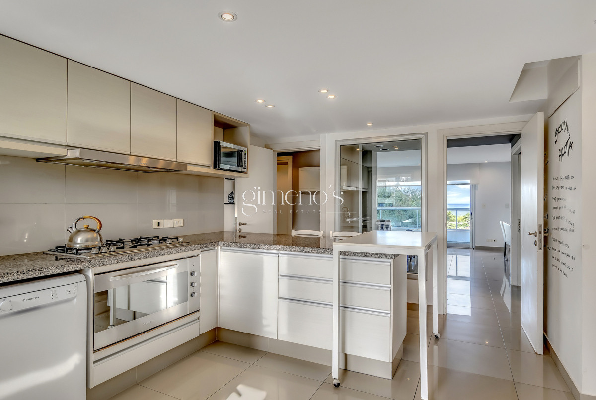 Apartamento ID.175 - Apartamento en Venta 3 Dormitorios - Punta del Este - Playa Brava