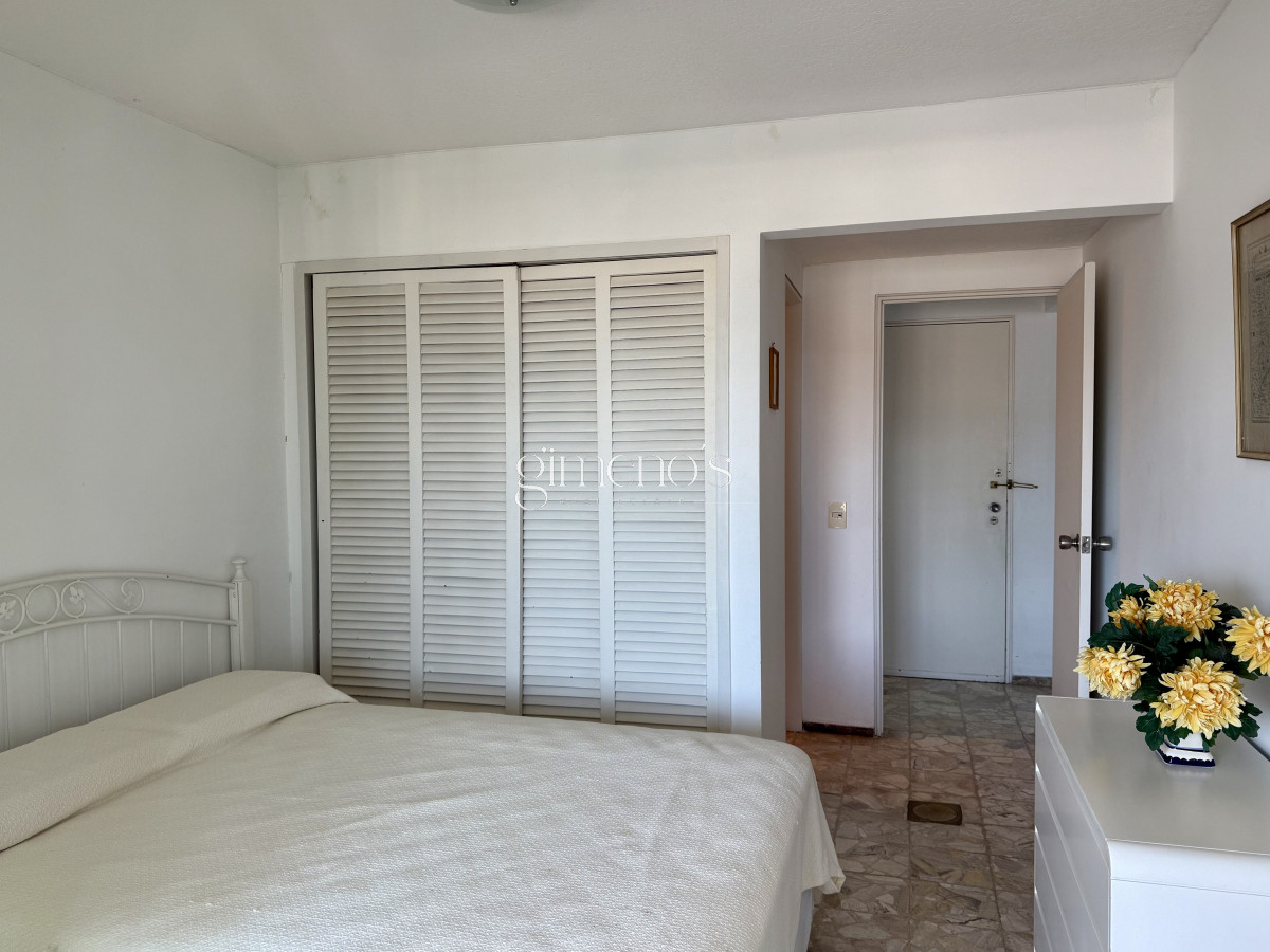 Apartamento ID.149 - Apartamento en Venta 4 Dormitorios Península - Punta del Este 