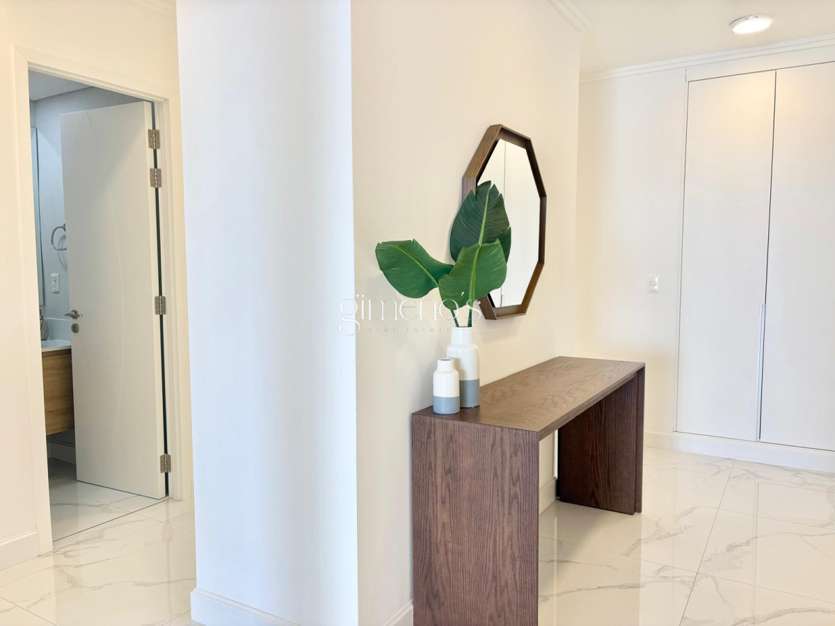 Apartamento ID.662 - Apartamento en alquiler temporario, 3 Dormitorios, Mansa- Punta del Este