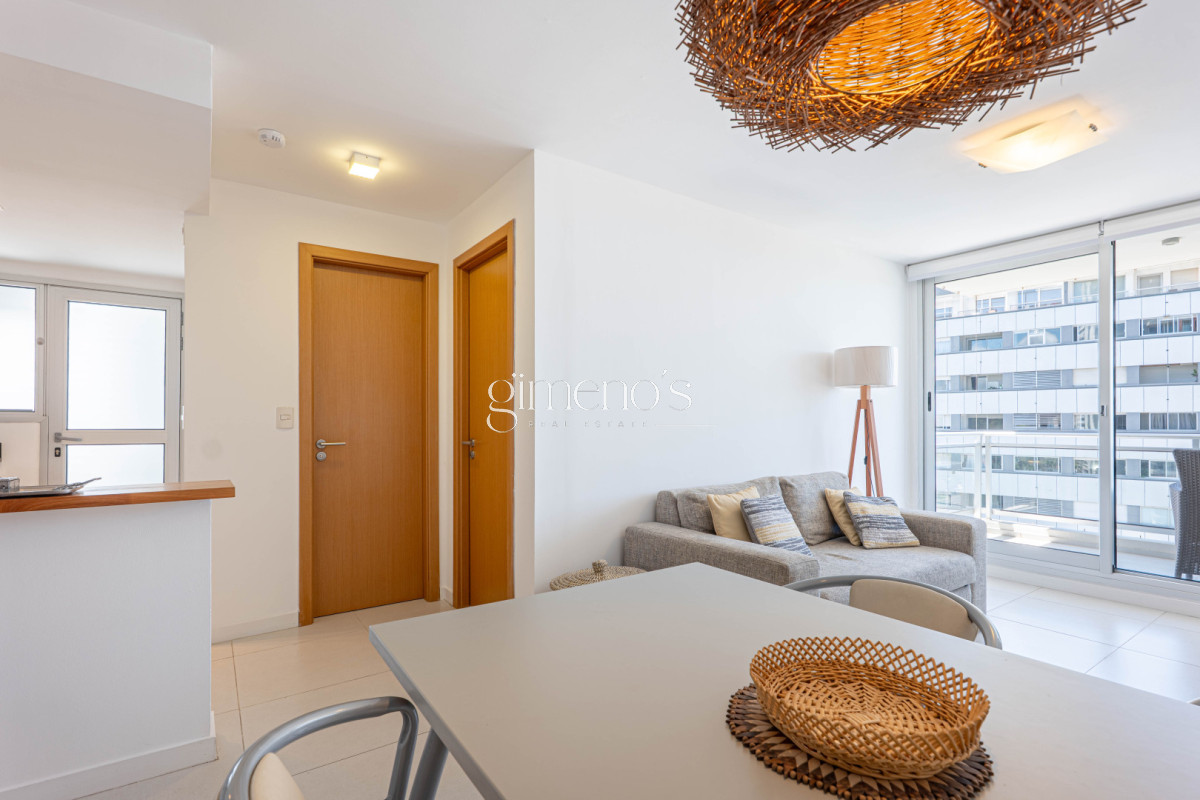 Apartamento ID.677 - Apartamento en Alquiler, 1 Dormitorio - Roosevelt- Punta del Este