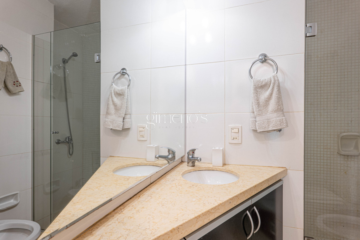 Apartamento ID.1141 - Apartamento en Venta 3 Dormitorios - Patio y Prrillero de uso exclusivo - Punta del Este - Playa Mansa