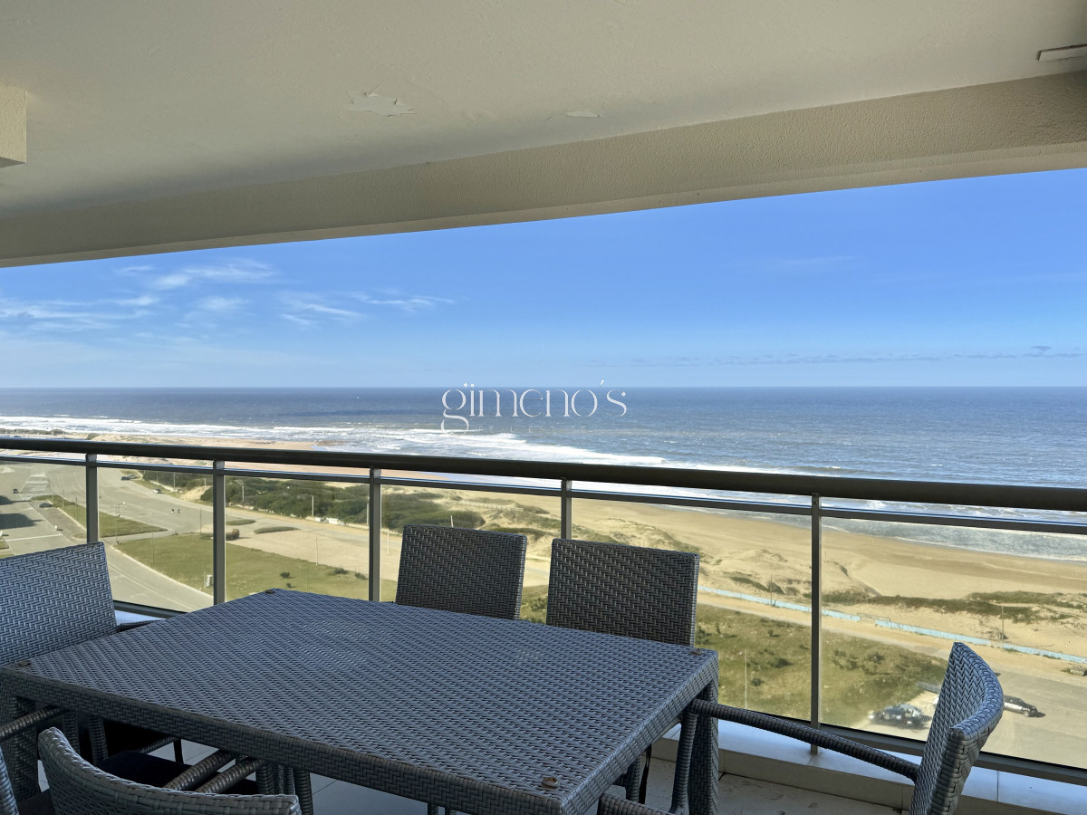 Apartamento ID.91 - Venta apartamento 3 suites mas dependencia completa, Punta del Este, Edificio IMPERIALE l