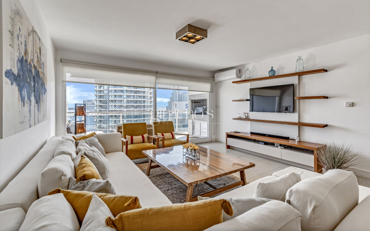 Apartamento ID.128 - Apartamento de 3 dormitorios en alquiler de Verano , Punta del Este , Playa Brava