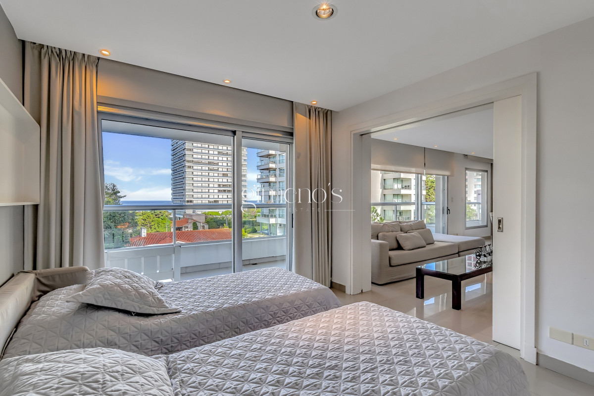 Apartamento ID.175 - Apartamento en Venta 3 Dormitorios - Punta del Este - Playa Brava
