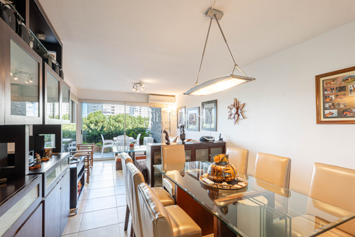 Apartamento ID.1141 - Apartamento en Venta 3 Dormitorios - Patio y Prrillero de uso exclusivo - Punta del Este - Playa Mansa