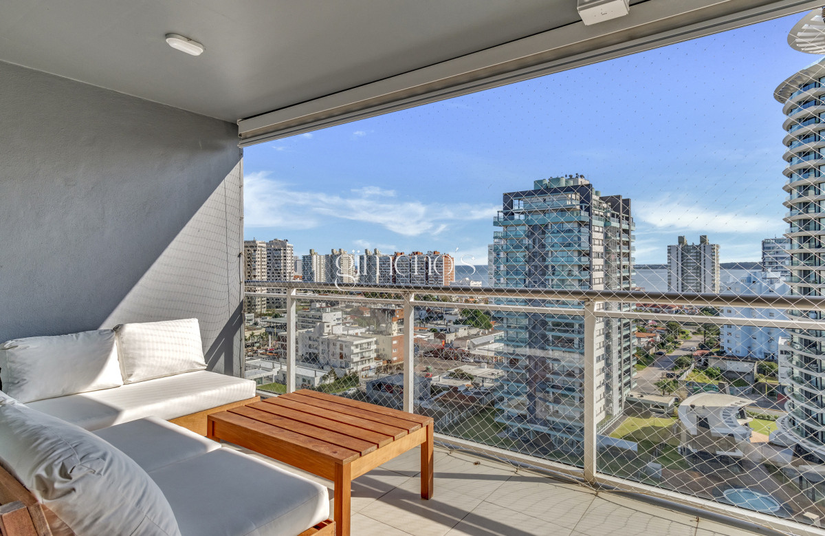 Apartamento ID.128 - Apartamento de 3 dormitorios en alquiler de Verano , Punta del Este , Playa Brava