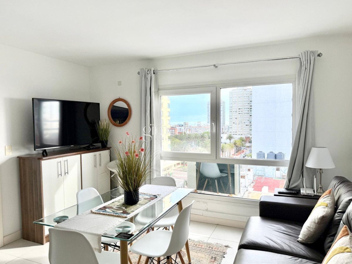Apartamento ID.506 - Apartamento en Alquiler Anual - Peninsula - Punta del Este 