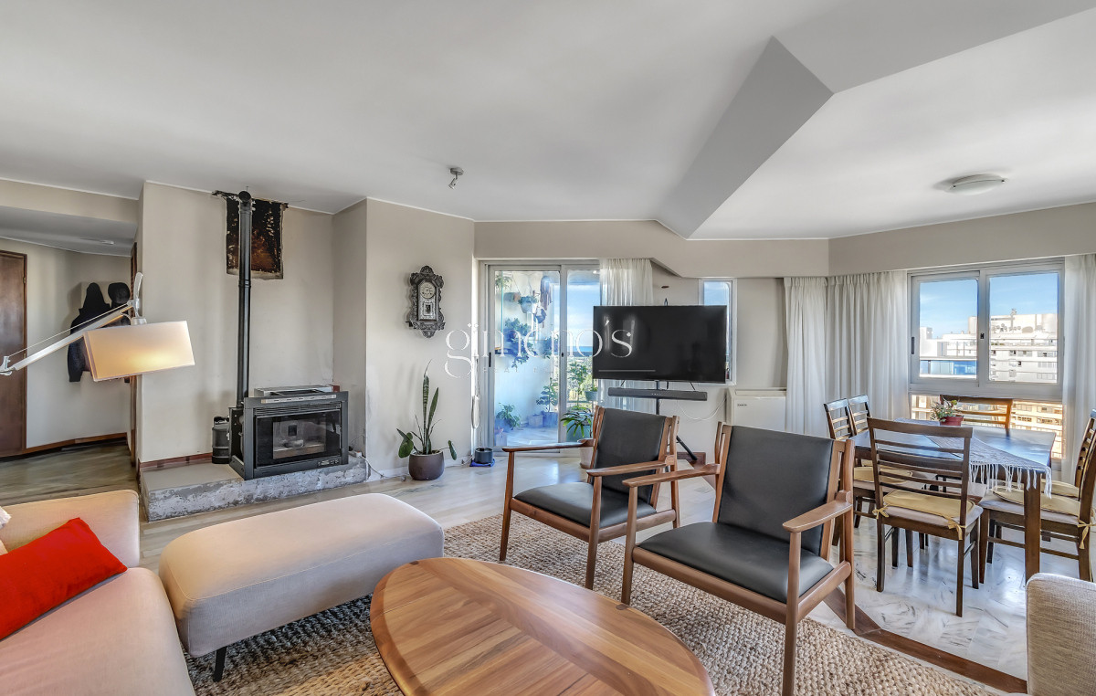 Apartamento ID.12 - Venta Apartamento 3 Dormitorios con Parrillero propio, Punta del Este, Roosevelt