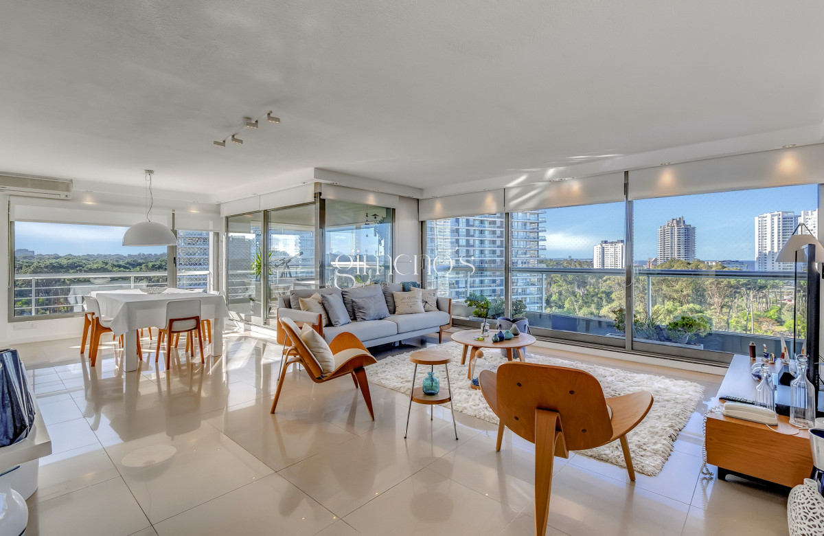 Apartamento ID.112 - Venta Apartamento 3 Dormitorios - Punta del Este - Playa Brava 