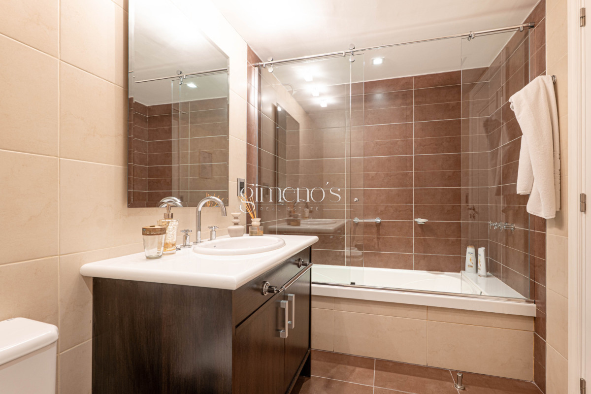 Apartamento ID.808 - Apartamento Semipiso de 4 Dormitorios en Venta - Punta del Este -Playa  Brava