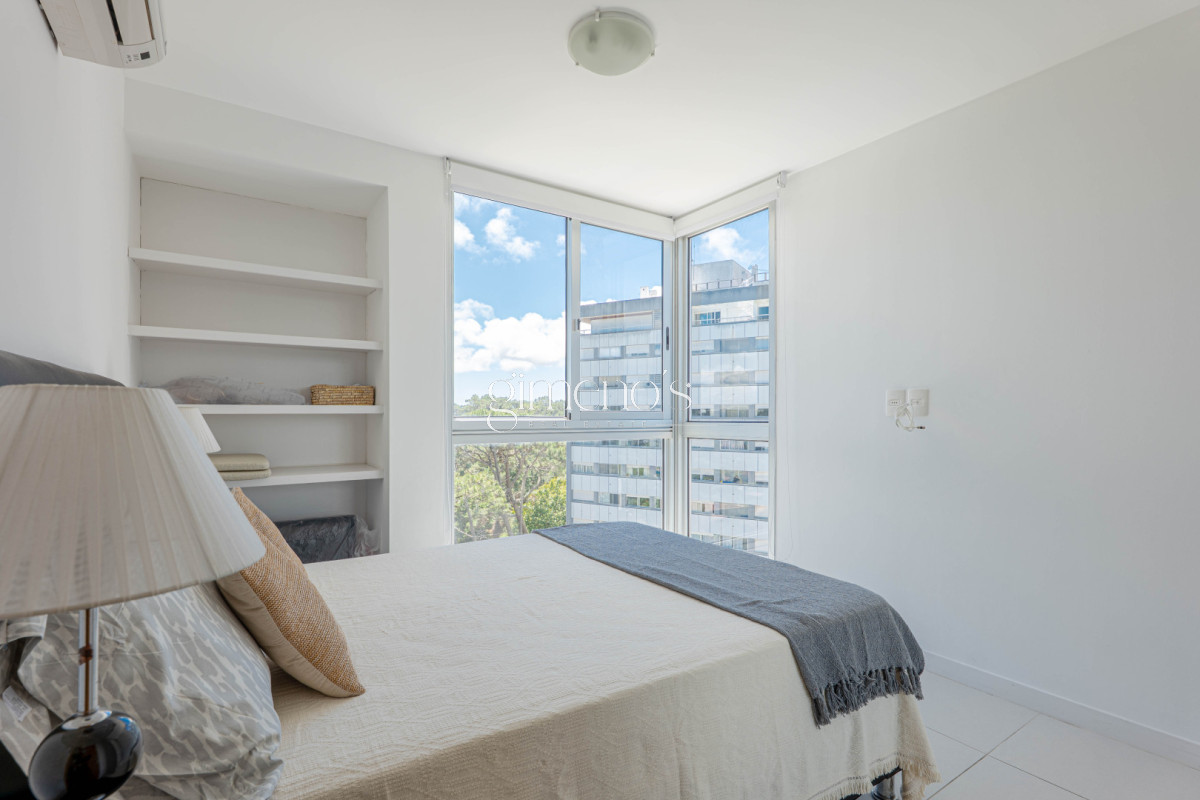 Apartamento ID.677 - Apartamento en Alquiler, 1 Dormitorio - Roosevelt- Punta del Este