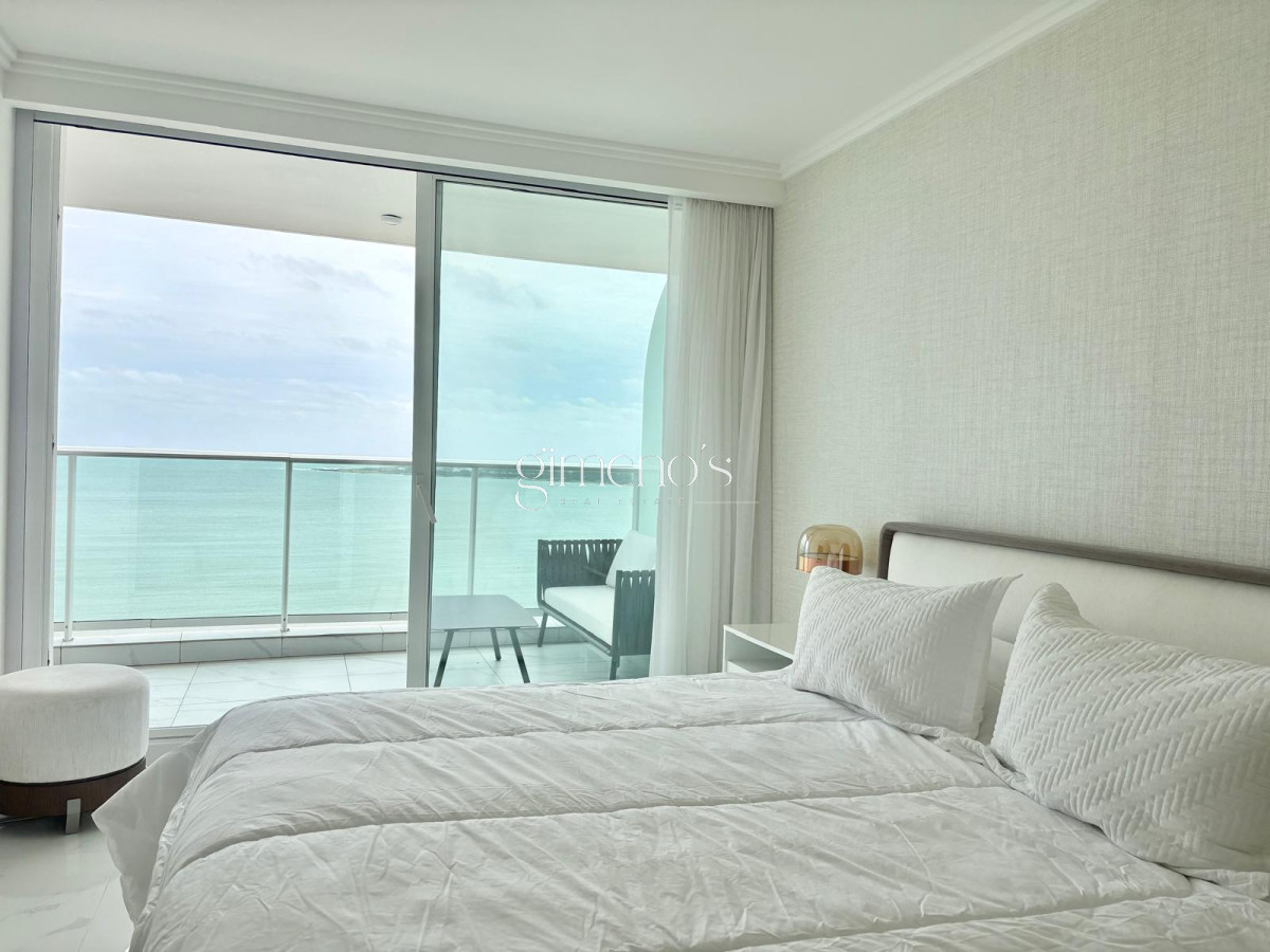 Apartamento ID.662 - Apartamento en alquiler temporario, 3 Dormitorios, Mansa- Punta del Este