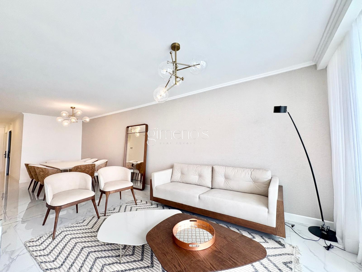 Apartamento ID.662 - Apartamento en alquiler temporario, 3 Dormitorios, Mansa- Punta del Este