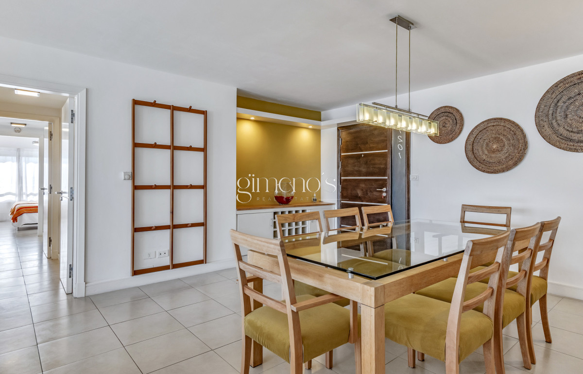 Apartamento ID.128 - Apartamento de 3 dormitorios en alquiler de Verano , Punta del Este , Playa Brava