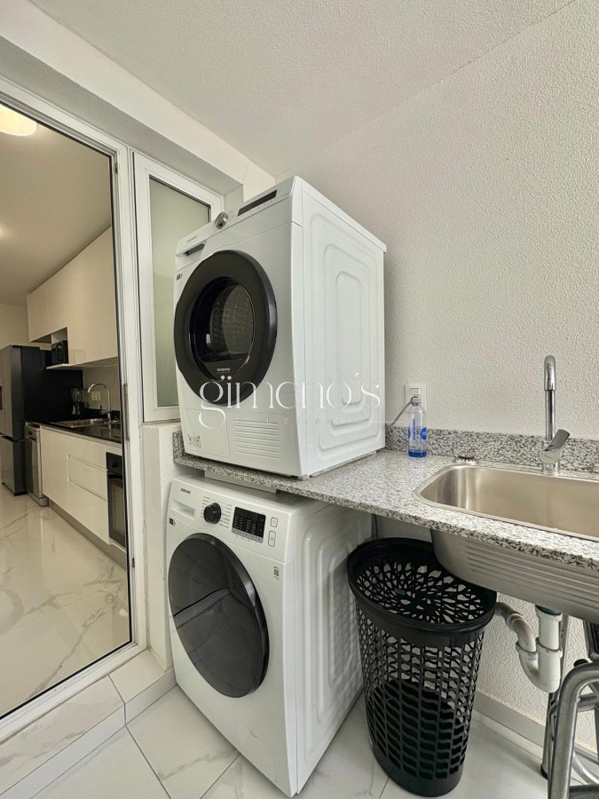 Apartamento ID.662 - Apartamento en alquiler temporario, 3 Dormitorios, Mansa- Punta del Este