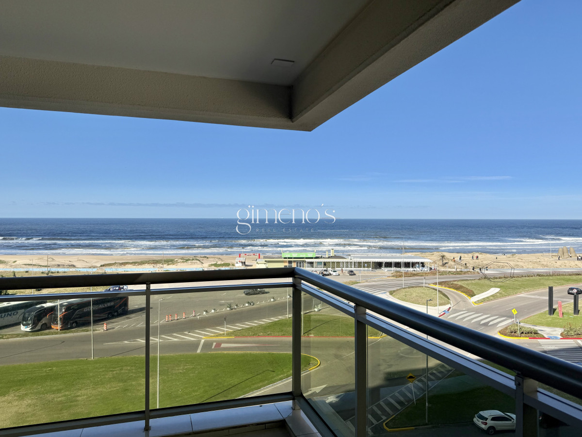 Apartamento ID.90 - Venta apartamento 3 suites mas dependencia completa, Punta del Este, Edificio IMPERIALE 