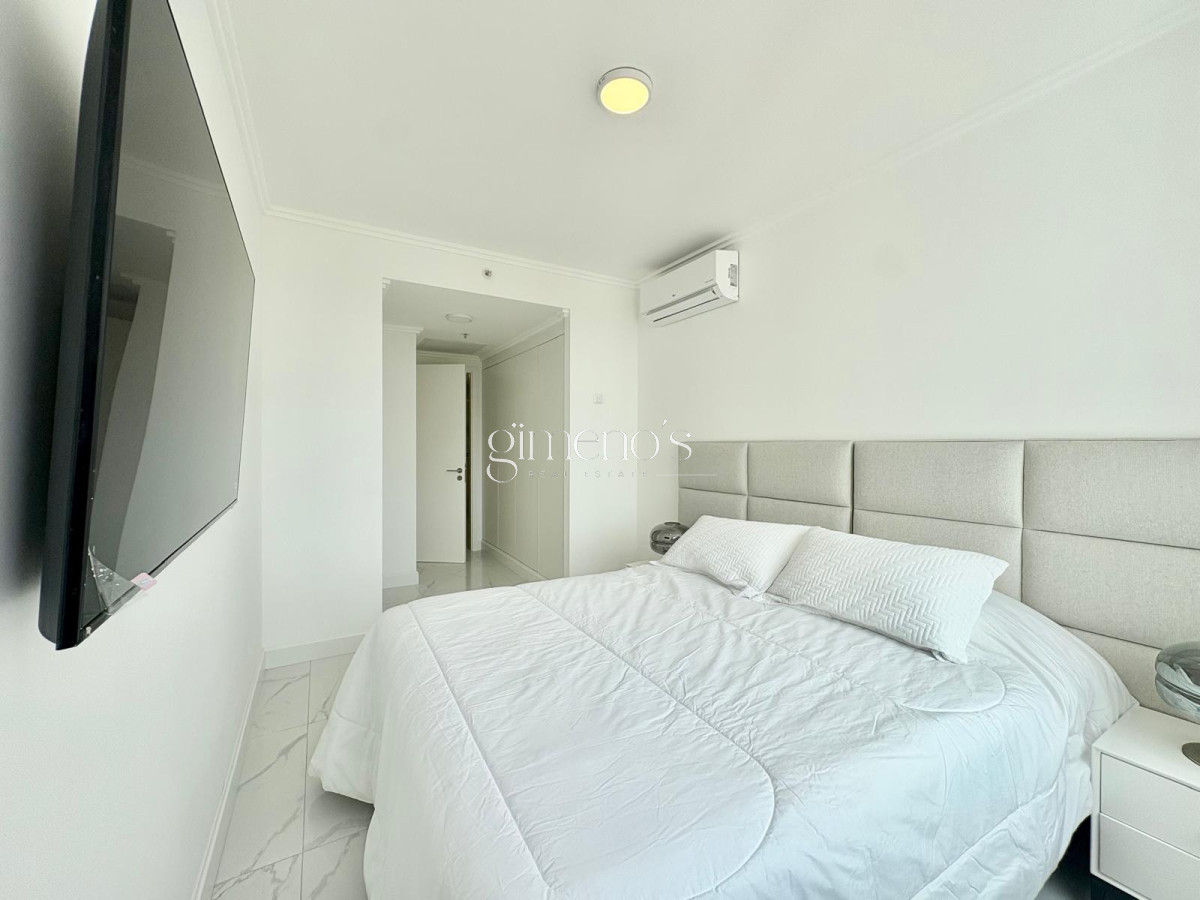 Apartamento ID.662 - Apartamento en alquiler temporario, 3 Dormitorios, Mansa- Punta del Este