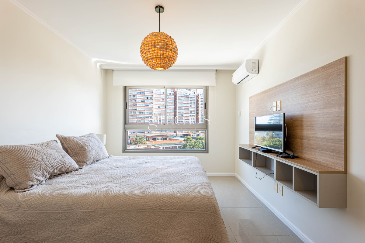 Apartamento ID.5 - Apartamento en Venta en Playa Brava 2 Dormitorios a 100 mts del Mar, Punta del Este 