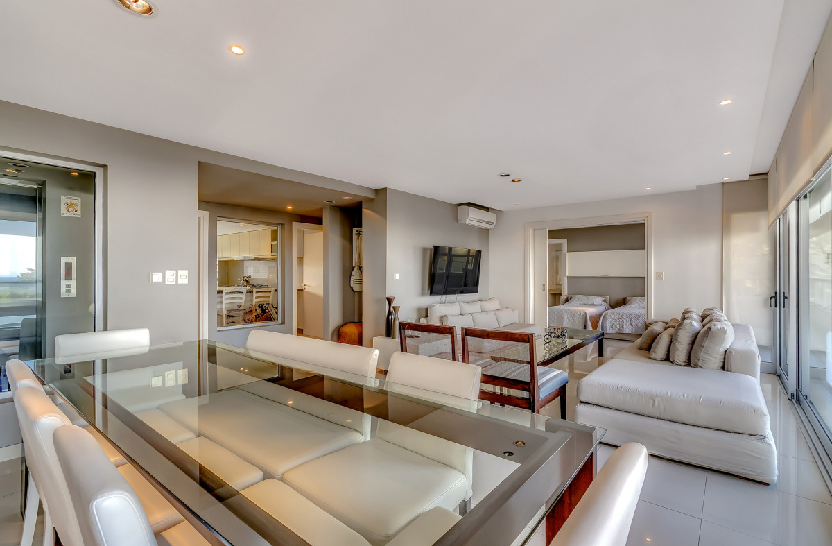 Apartamento en Venta 3 Dormitorios - Punta del Este - Playa Brava