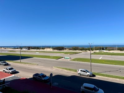 Apartamento 2 Dormitorios 2 Baños en Mare Nostrum  Frente al Mar - Punta del Este