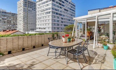 Apartamento de 2 Dormitorios en Venta Punta del Este, Península