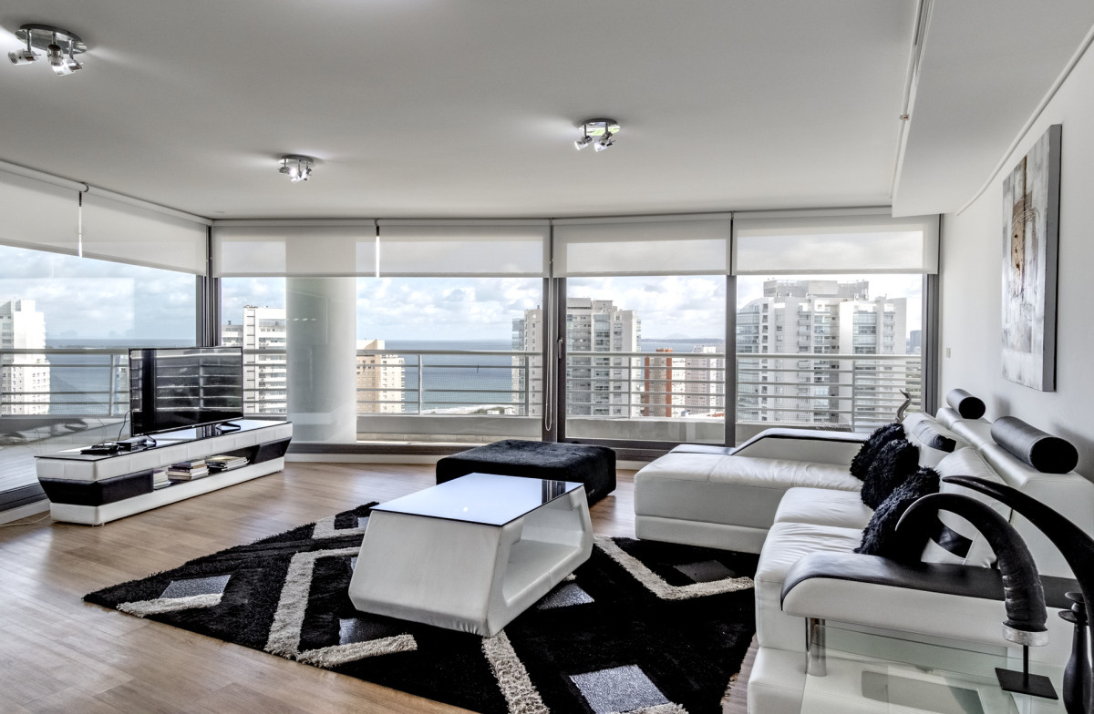 Apartamento 3 Dormitorios en Suite, Mansa a 2 cuadras del Mar 