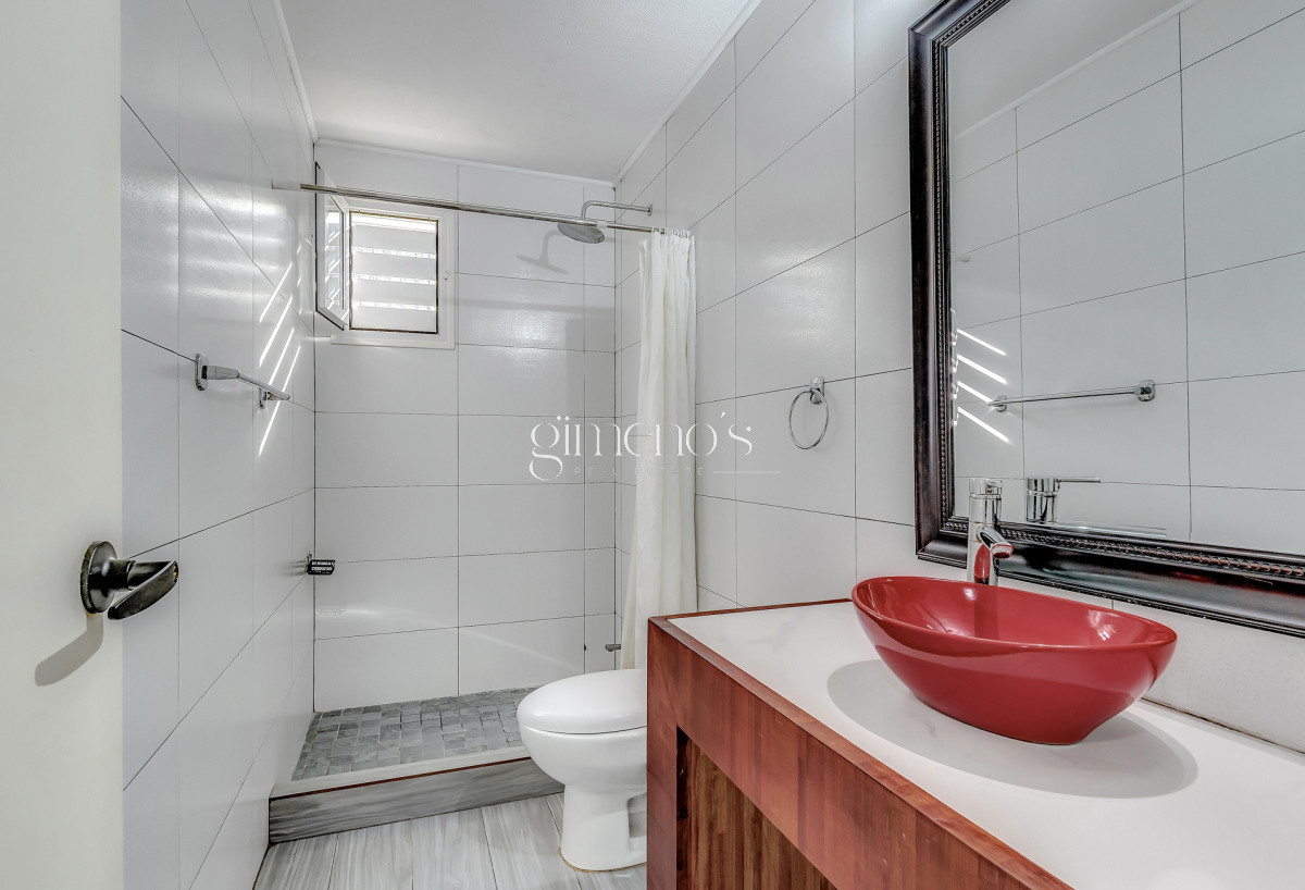 Casa ID.177 - Casa PH en Venta  3 Dormitorios en Parque Burnett