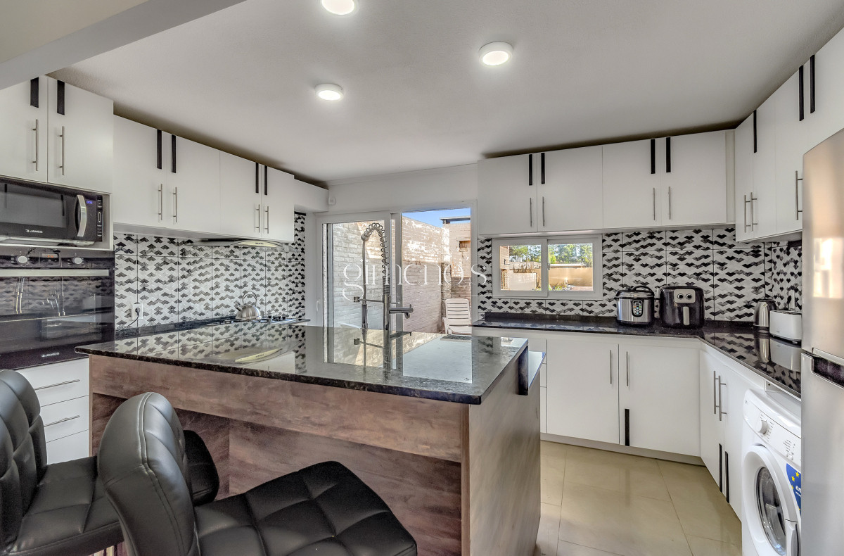 Casa ID.177 - Casa PH en Venta  3 Dormitorios en Parque Burnett