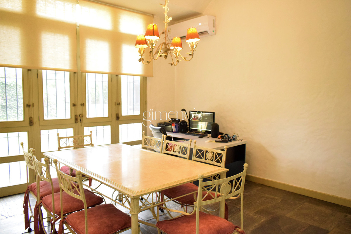 Casa ID.11 - Casa en Venta de 4 Dormitorios en Barrio Golf, a 100 mts de Hospital Británico 