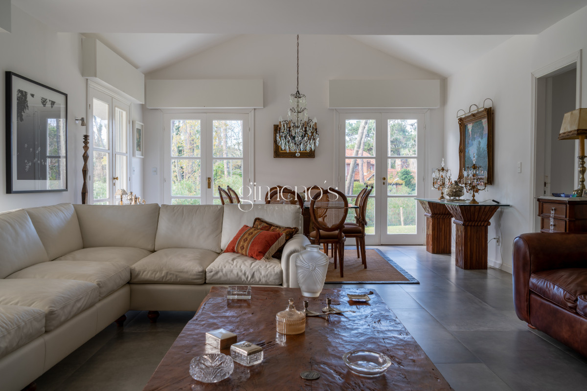 Casa ID.9 - Venta de Casa 4 Dormitorios en San Rafael, Punta del Este 