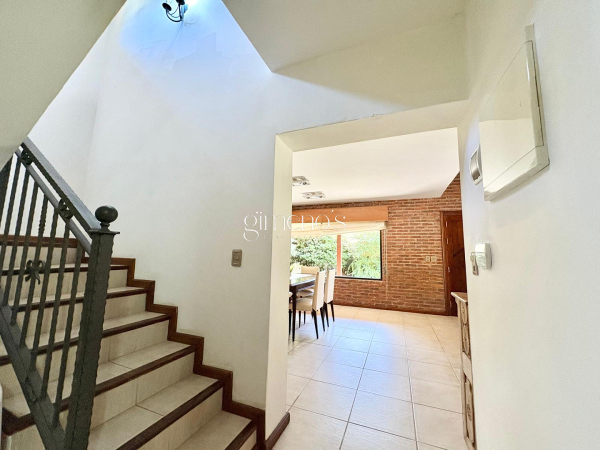 Casa ID.530 - Casa de 4 Dormitorios - Alquiler de Verano - Punta del Este - Mansa