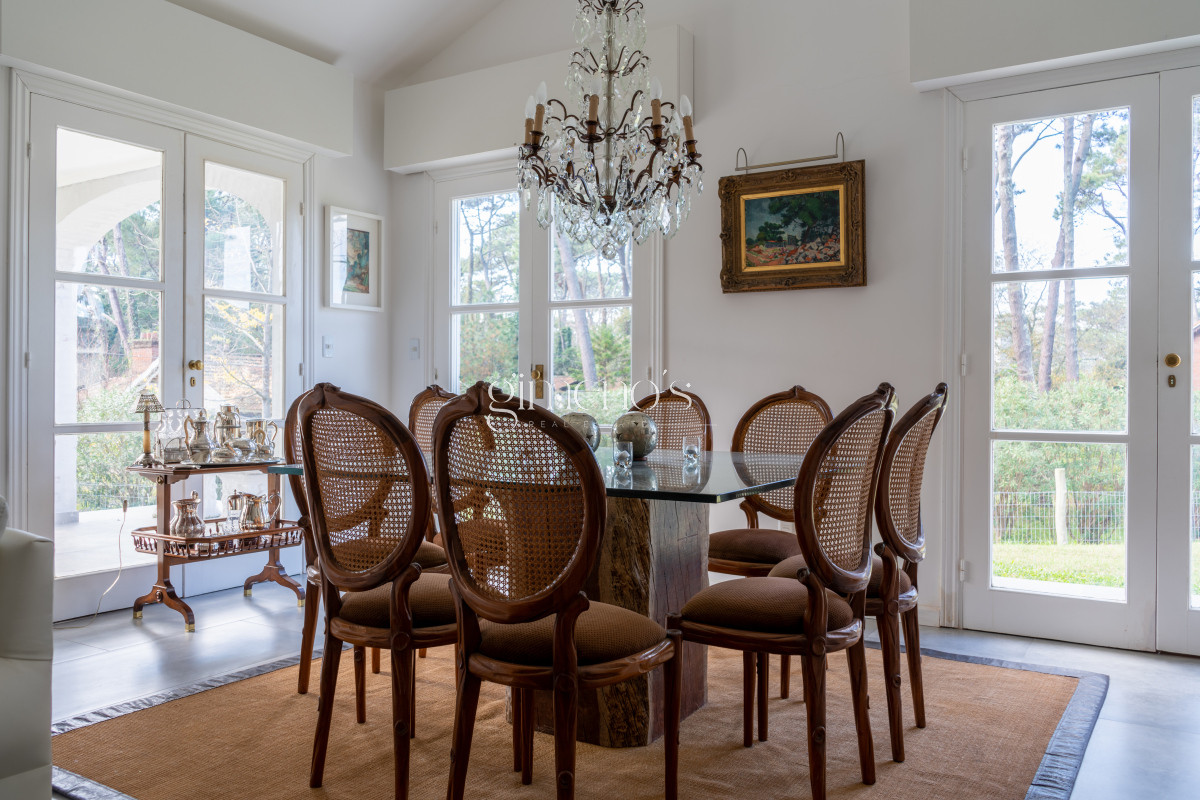 Casa ID.9 - Venta de Casa 4 Dormitorios en San Rafael, Punta del Este 