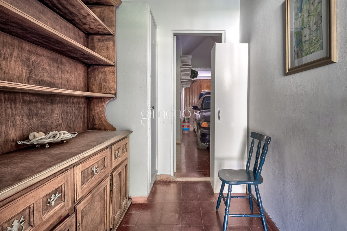 Casa ID.10 - Venta de Casa 4 Dormitorios en Mansa, Av Francia 