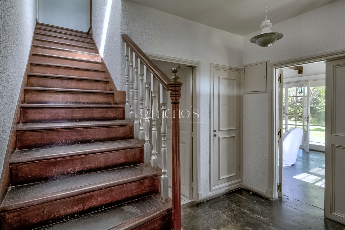 Casa ID.10 - Venta de Casa 4 Dormitorios en Mansa, Av Francia 