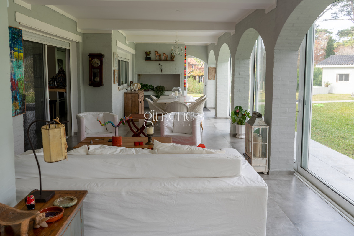 Casa ID.9 - Venta de Casa 4 Dormitorios en San Rafael, Punta del Este 