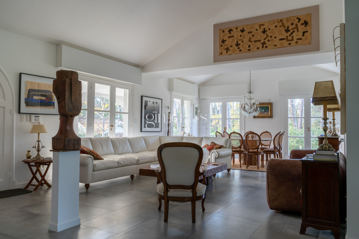 Casa ID.9 - Venta de Casa 4 Dormitorios en San Rafael, Punta del Este 