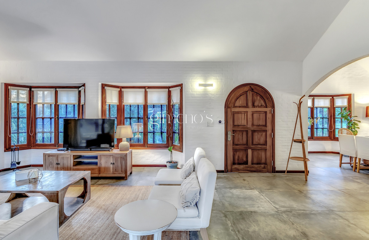 Casa ID.7 - Alquiler Verano Casa de 4 dormitorios en Punta del Este a próxima del Mar, San Rafael 