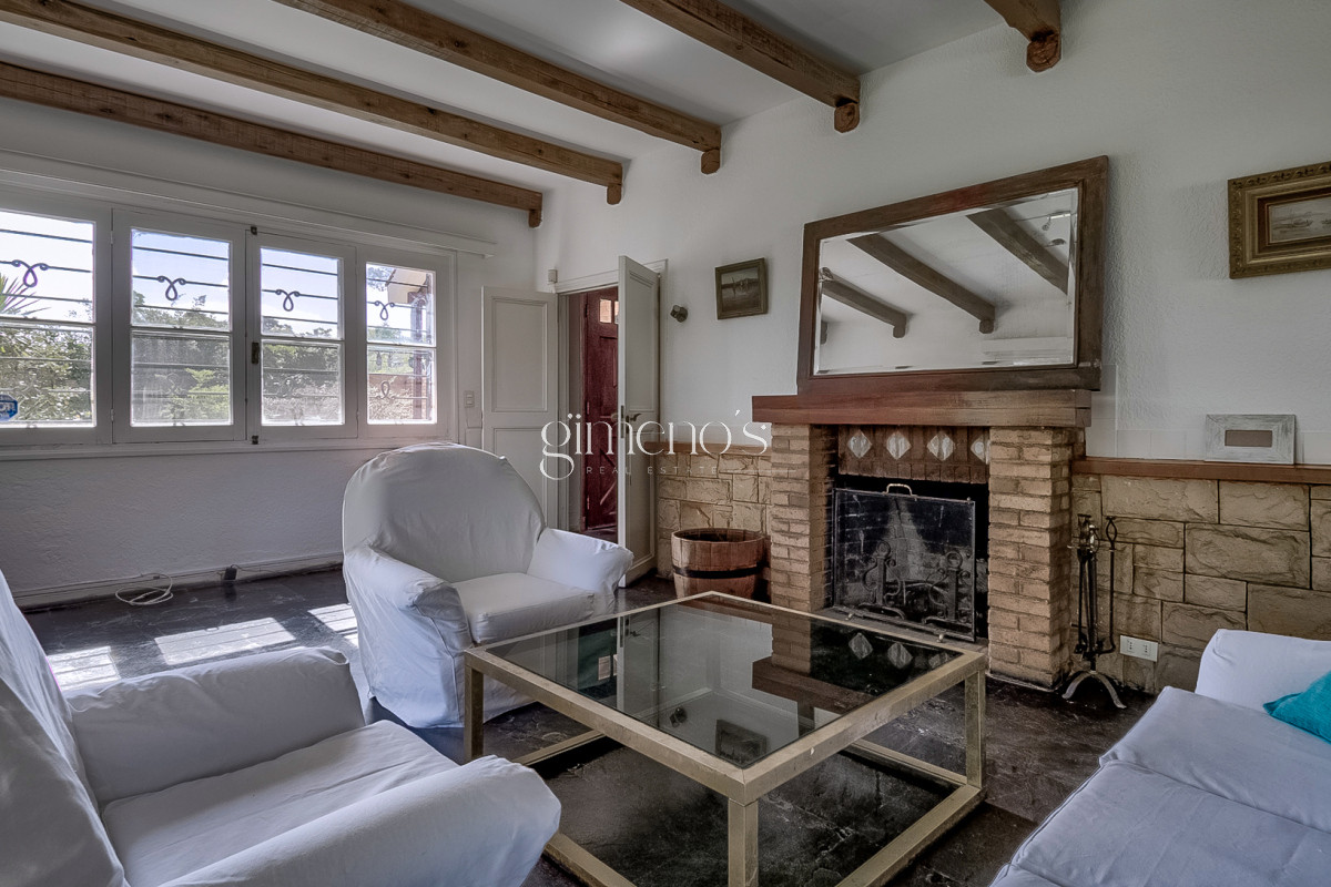 Casa ID.10 - Venta de Casa 4 Dormitorios en Mansa, Av Francia 